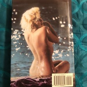 Absolutely fabulous Marilyn Monroe vintage book on her life